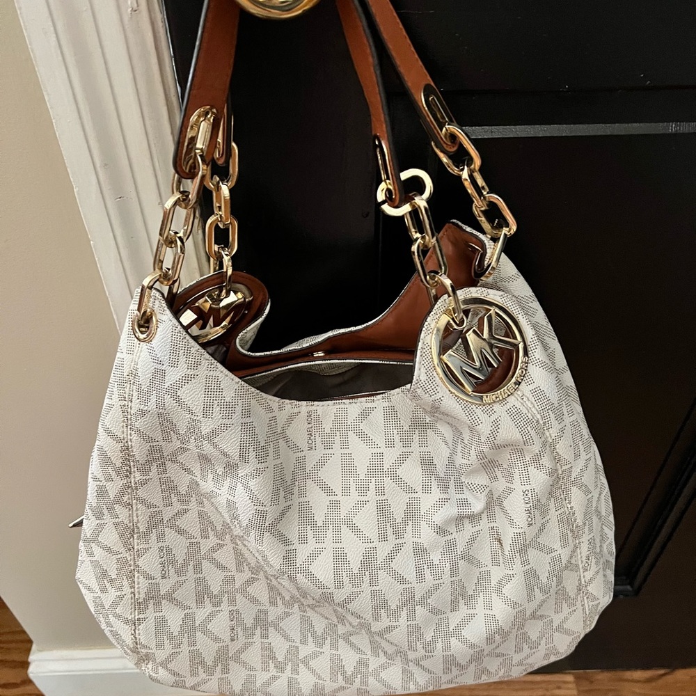 Michael Kors white shoulder bag